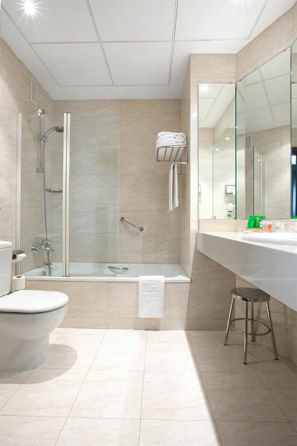 Nh Avenida Jerez 4*