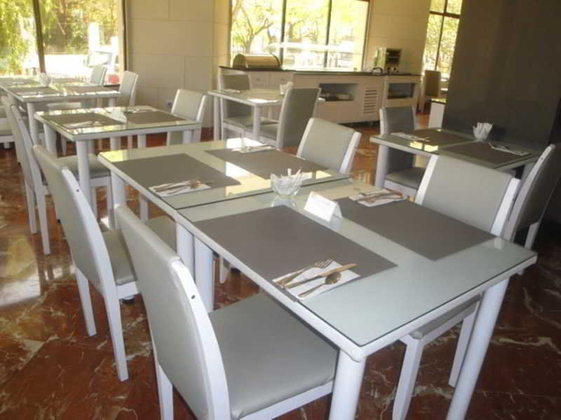 Nh Avenida Jerez 4*